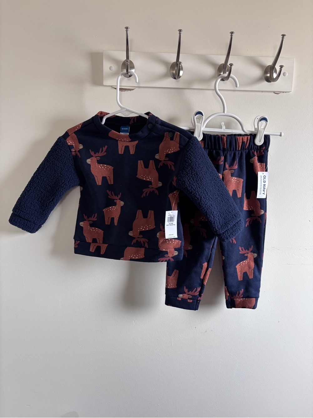 Deer Fleece; Sweatshirt and Sweatpants